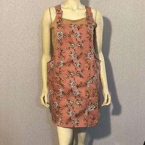 No Boundaries overall skirt. Junior size 15/17